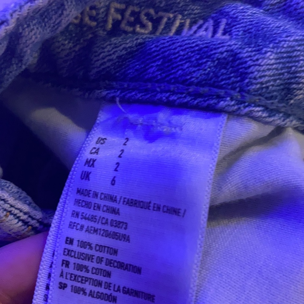 Denim shorts - Picture 4 of 4